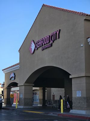 Seafood City by null