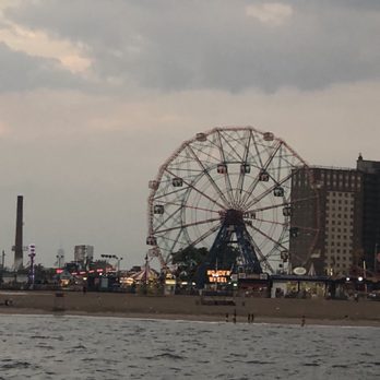 Brooklyn Boat Charters - Boat Tours Near Me - Brooklyn, New York