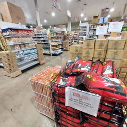 Asia Super Market - Main walking aisle