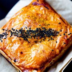 The Curry Potato Bourek kind of reminds me of a flaky pastry with the filling similar to a Japanese curry korroke.