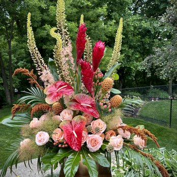 Bowl & Bloom - Sympathy with premium flowers - Florists Near Me Bowl & Bloom - Sympathy with premium flowers - Florists Near Me