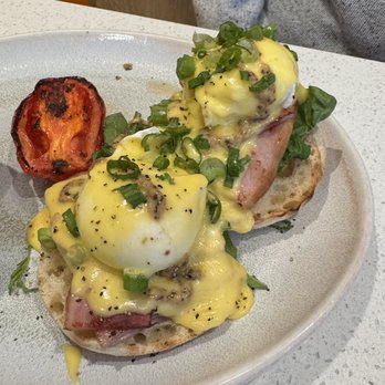 Yolks  - The classic benedict - Breakfast & Brunch Near Me - Vancouver, British Columbia