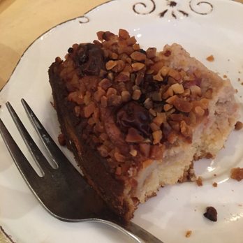 Gut und Gerne - Cherry cake - Chocolatiers & Shops Near Me - Dusseldorf, NW Gut und Gerne - Cherry cake - Chocolatiers & Shops Near Me - Dusseldorf, NW