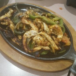 La Quesadilla Mexican Grill - Chicken Fajitas
