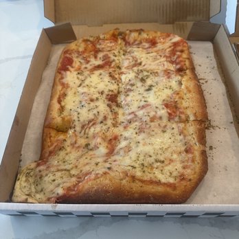 Dino's Pizza Kitchen - Pizza Near Me - Livermore, California Dino's Pizza Kitchen - Pizza Near Me - Livermore, California