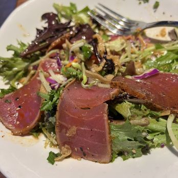 Yard House - Ahi Crunchy Salad - New American Near Me - Sacramento, California Yard House - Ahi Crunchy Salad - New American Near Me - Sacramento, California