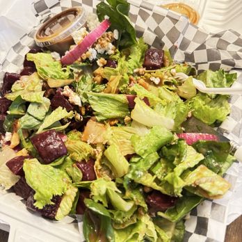 Fran's Restaurant - Large Spinach & Beet Salad - Diners Near Me - Toronto, Ontario