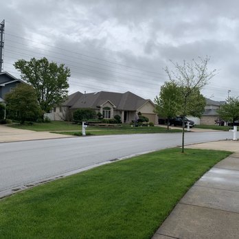 Lulic Tree Service - Front yard - Tree Services Near Me - Countryside, Illinois Lulic Tree Service - Front yard - Tree Services Near Me - Countryside, Illinois