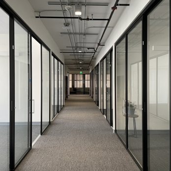 Dynamico Space - Long rows of private offices of different sizes. - Shared Office Spaces Near Me - San Francisco, California