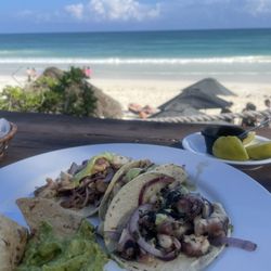 Hotel Zulum - Octopus tacos