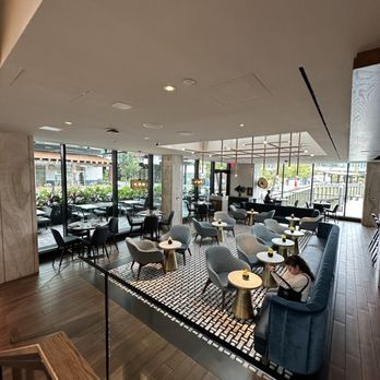 Gordon Ramsay Hell's Kitchen - Bar area - Desserts Near Me - Washington, DC, District of Columbia