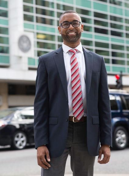 Law Offices of Solomon D Gilliam - immigration attorney in Chicago, IL