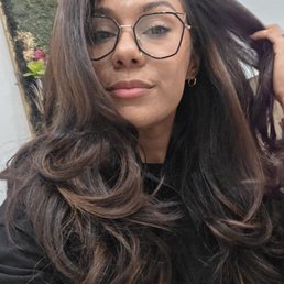 Day 2 of my blowout, still looking FABULOUS Day 2 of my blowout, still looking FABULOUS