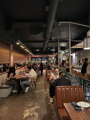 The Lunch Lady of Saigon by null