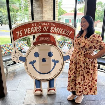 Eat'n Park - American Near Me - Pittsburgh, Pennsylvania Eat'n Park - American Near Me - Pittsburgh, Pennsylvania