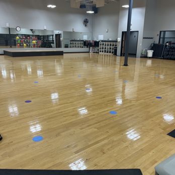 Hoover YMCA - Usable space being unused. We had to leave cause they're kids and it's storming so pools closed. - Gyms Near Me - Hoover, Alabama