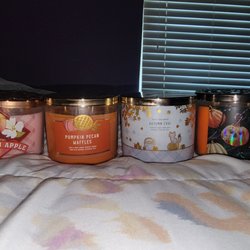 Bath & Body Works - My 2022 Fall Collection! Saving these to light during my Cake Day Month! OCTOBER!
