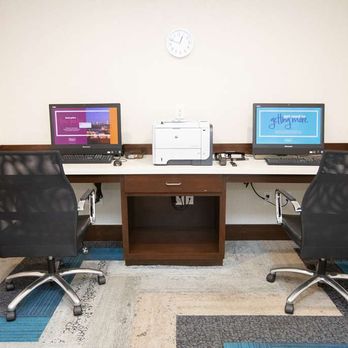 Hampton Inn Toledo/Oregon - Business Center - Hotels Near Me - Oregon, Ohio