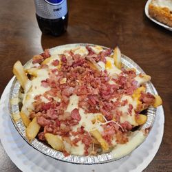 Mannino's Pizza Palace - Mega fries