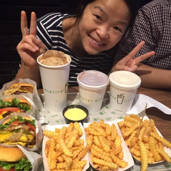 Shake Shack River North - Food came pretty quickly! - Burgers Near Me - Chicago, Illinois Shake Shack River North - Food came pretty quickly! - Burgers Near Me - Chicago, Illinois