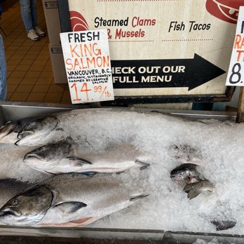 Pike Place Fish Market - Fresh Fish - Seafood Markets Near Me - Seattle, Washington