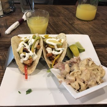 CRAFThouse - Shrimp Tacos and pulled pork mac n cheese yummy!! - New American Near Me - San Marcos, Texas