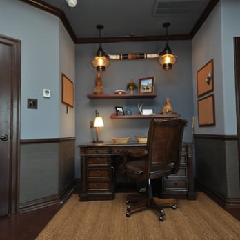 Salazar Custom Interiors - Redoing a niche - we removed old built in bookshelves and opened up the space to create a desk niche - Interior Design Near Me - Camas, Washington Salazar Custom Interiors - Redoing a niche - we removed old built in bookshelves and opened up the space to create a desk niche - Interior Design Near Me - Camas, Washington