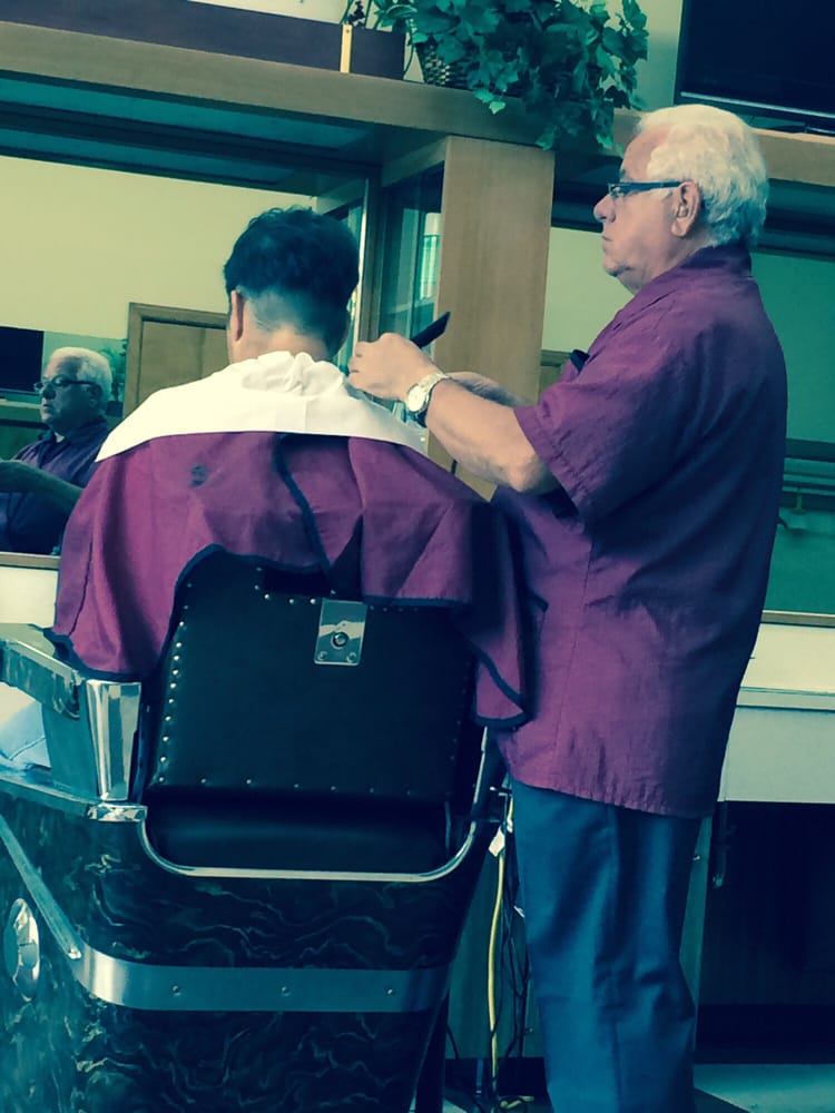 Mario's Barber Shop Logo