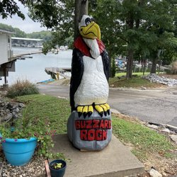 Lakeside Rentals - Restaurant I kayaked to