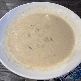 32 Brews Street - Clam chowder (sooo good) - Breweries Near Me - Elk Grove, California