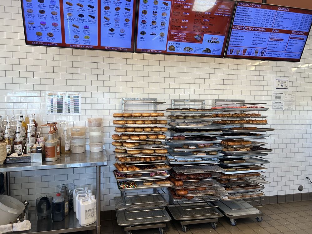 Randy’s Donuts - Photo 2