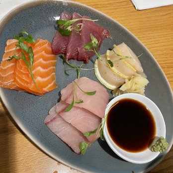 Fishwives - sashimi plate - Seafood Near Me - Pasadena, California