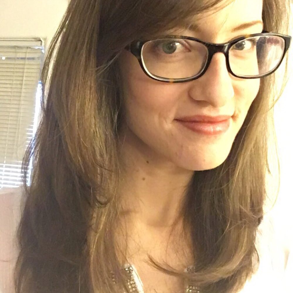 Lavish Beauty Lounge - I styled my hair the next day after I got a haircut from Emma, and I was really happy with how the layers came out! - Blow Dry/Out Services Near Me - Burbank , California