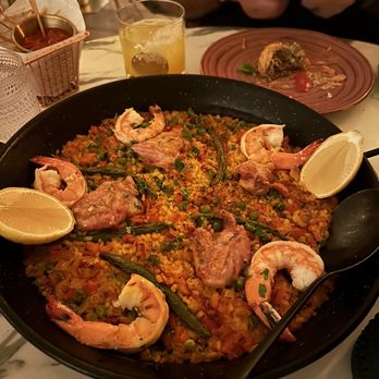 Reyna New York - REYNA PAELLA - Mediterranean Near Me - New York, New York Reyna New York - REYNA PAELLA - Mediterranean Near Me - New York, New York