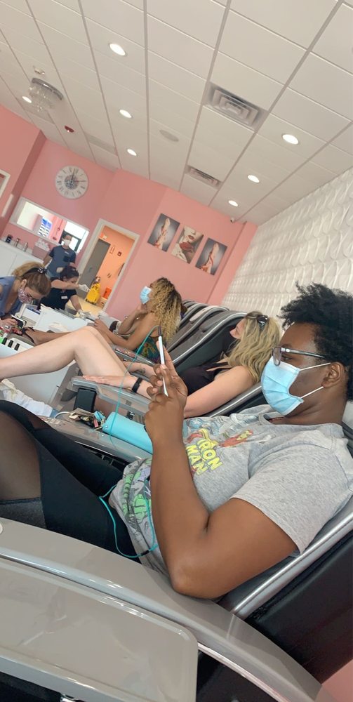 LA ROSE NAILS Updated June 2024 13 Reviews 508 W Mondamin St