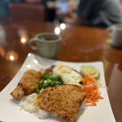 Vietnam House - #49 Cơm tắm đặc biệt