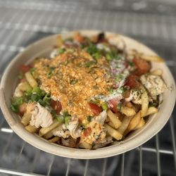 Luna Grill Palm Desert - Loaded fries with kabob chicken chopped on top