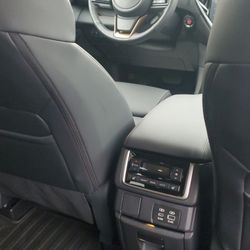 Reynolds Subaru Sales Department