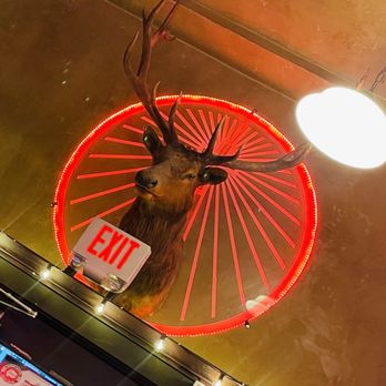 Pyrenees Cafe - Basque Near Me - Bakersfield, California