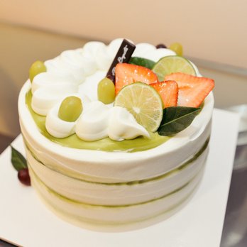 Paris Baguette - a close up of a cake - Coffee & Tea Near Me - Queens, New York Paris Baguette - a close up of a cake - Coffee & Tea Near Me - Queens, New York