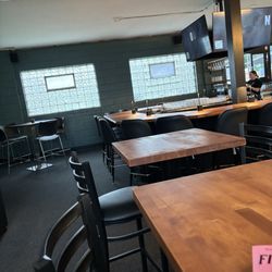 Riley's Bar + Burger