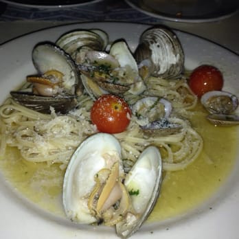 Bella Vista - Linguini with white clam sauce - Italian Near Me - Boston, Massachusetts