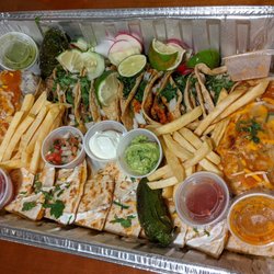 Mia Grill & bar - Charola Fiesta (take out)