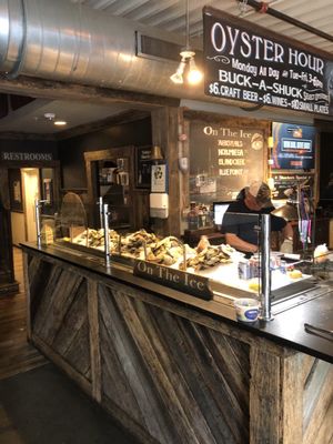 Ryleigh's Oyster by null