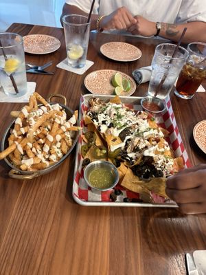 Nest On Four by null