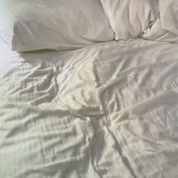 La Quinta by Wyndham Sioux Falls - Deep holes in mattress. - Hotels Near Me - Sioux Falls, South Dakota La Quinta by Wyndham Sioux Falls - Deep holes in mattress. - Hotels Near Me - Sioux Falls, South Dakota