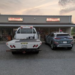 Mel’s Place - Exterior