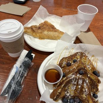 Odd Birds Cafe - French toast - Cafes Near Me - St. Augustine, Florida