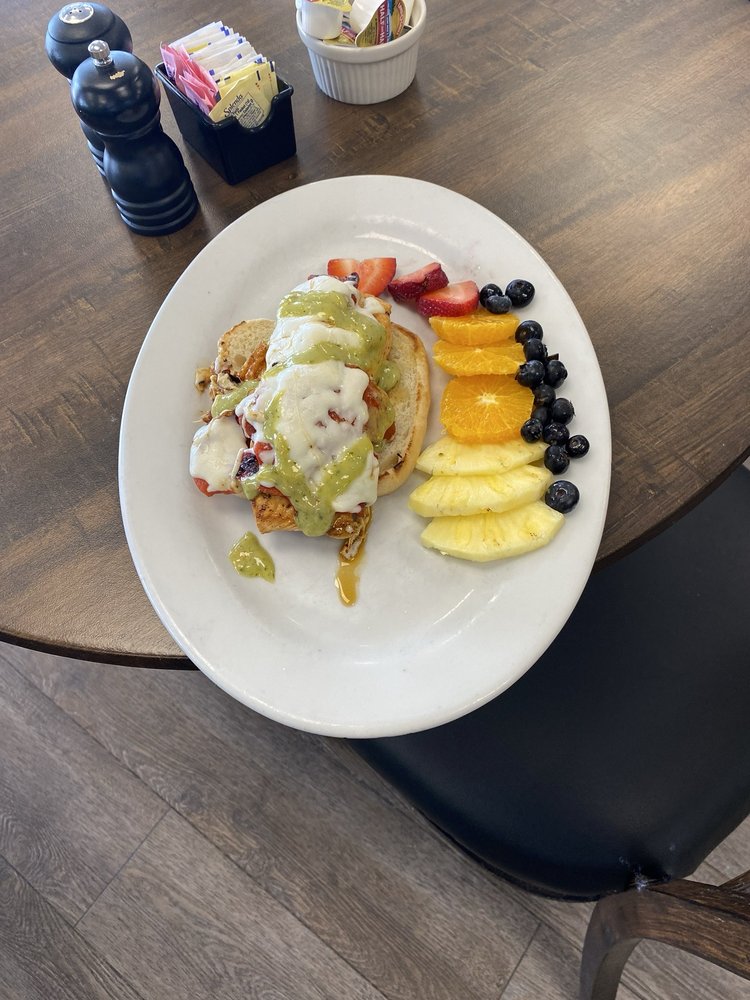 JOEY’S CAFE Updated October 2024 16 Photos & 20 Reviews 229 S