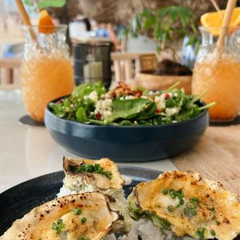 Hau Tree Bar - Baked Oysters - Local Flavor Near Me - Honolulu, Hawaii Hau Tree Bar - Baked Oysters - Local Flavor Near Me - Honolulu, Hawaii